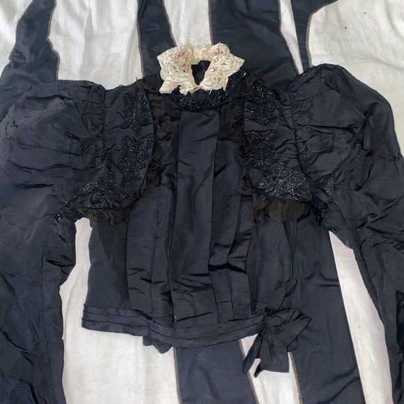 Antique Victorian Leg of Mutton Sleeve Jet Bead Silk Bodice Needlework 1890s - Picture 2 of 16